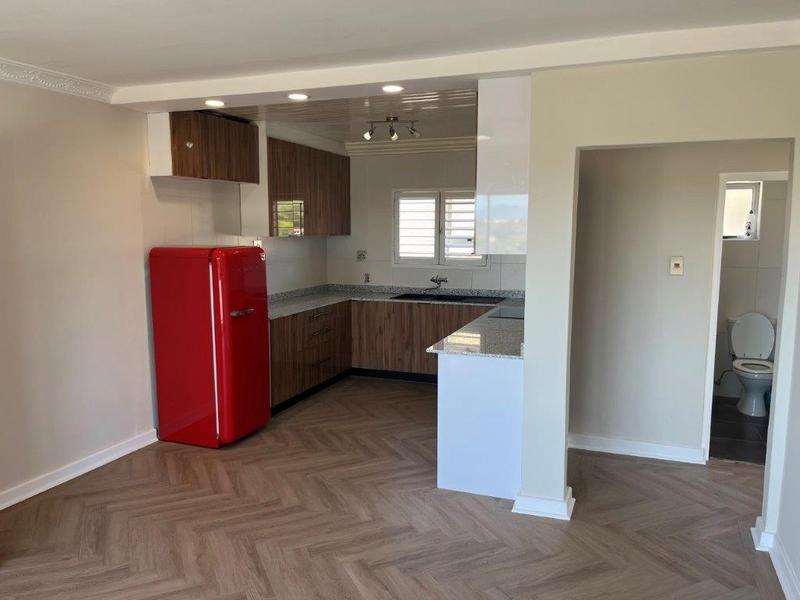 To Let 2 Bedroom Property for Rent in Lakeside Western Cape